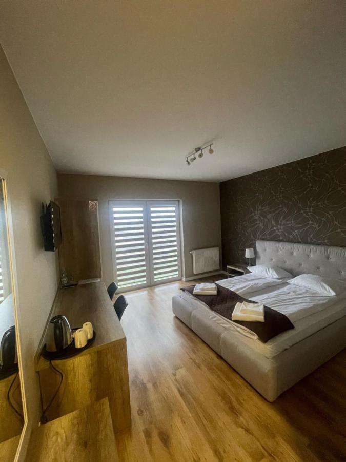 Hotel Pod Strzecha Kielce Exteriér fotografie