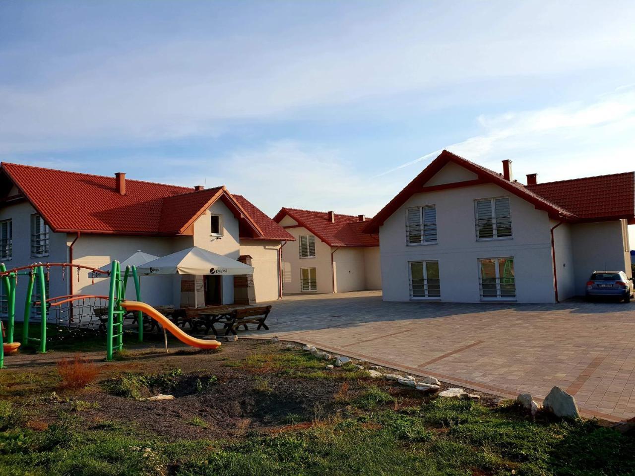 Hotel Pod Strzecha Kielce Exteriér fotografie
